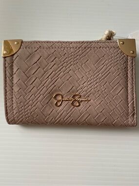Jessica Simpson Small Bifold Wallet in Neutral Cappuccino Color NWT